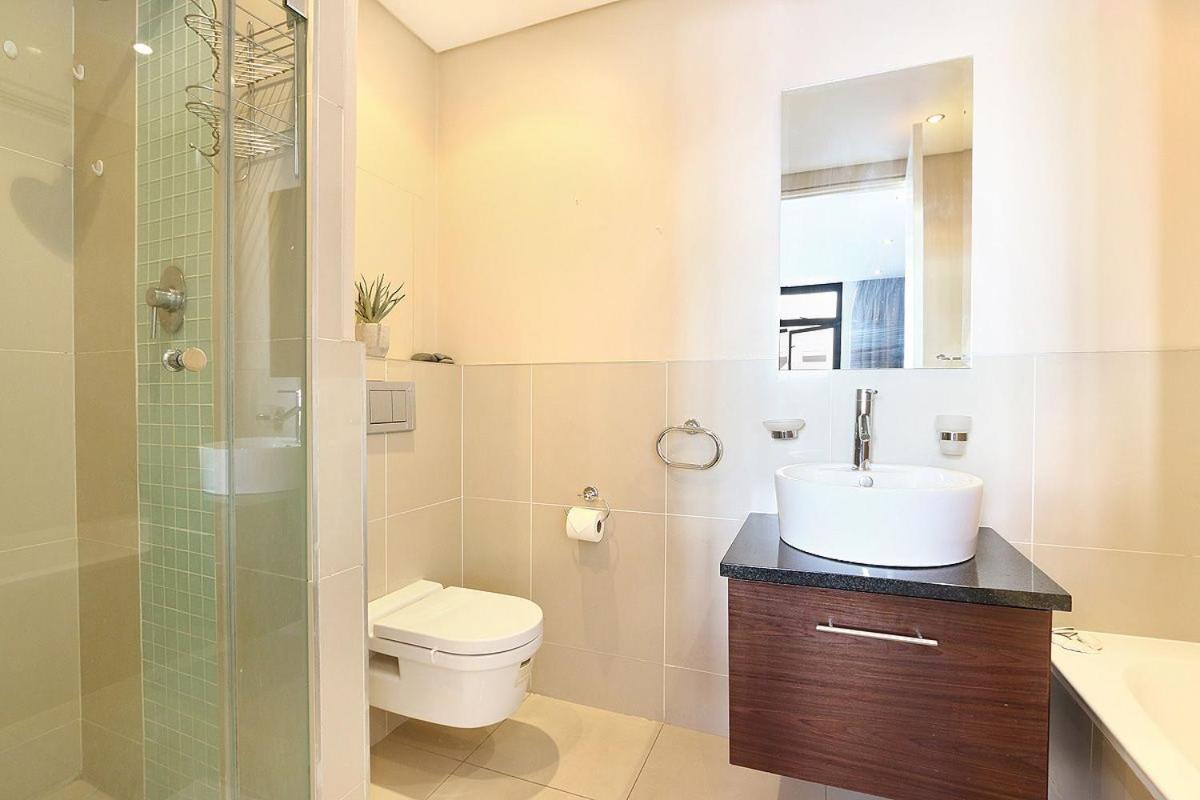 Eden On The Bay 118 By Hostagents Διαμέρισμα Bloubergstrand Εξωτερικό φωτογραφία
