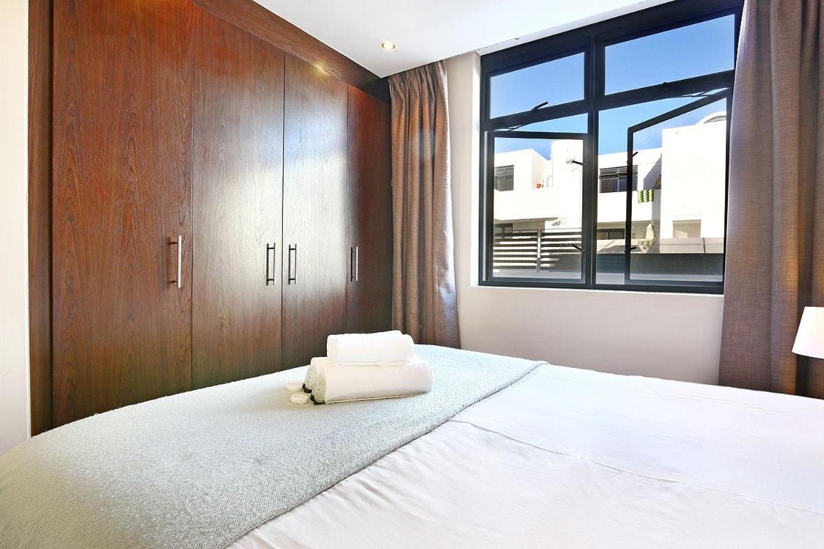 Eden On The Bay 118 By Hostagents Διαμέρισμα Bloubergstrand Εξωτερικό φωτογραφία